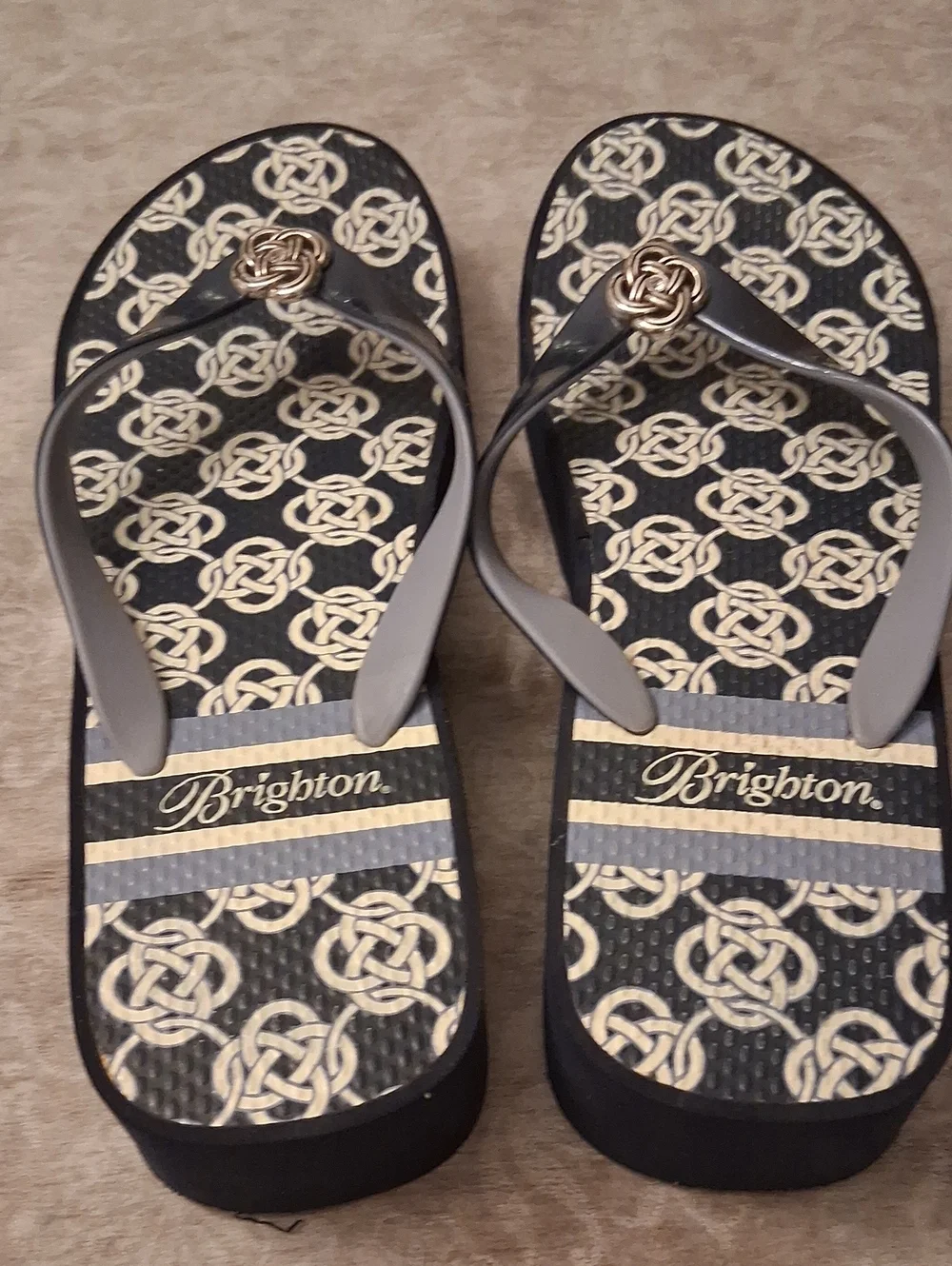 Brighton Karrie Flip Flops Size 9 Navy